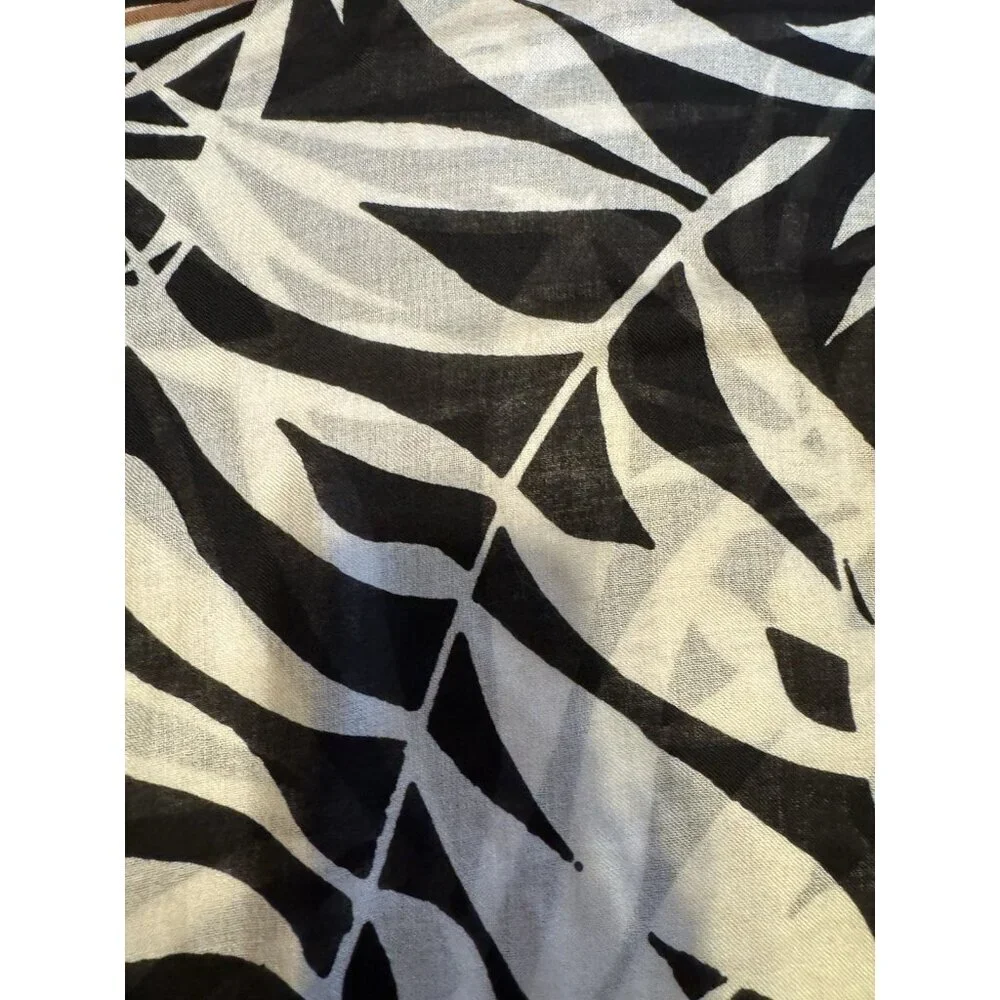 Nordstrom Tissue Weight Wool & Cashmere Scarf 29 x 73” Floral Black White $99